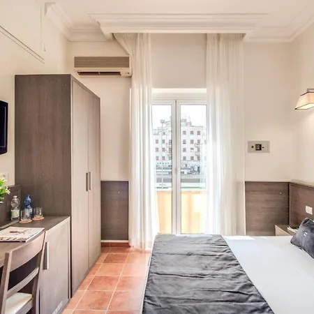 ホテル Mirti ローマ