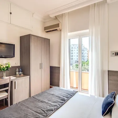 ホテル Mirti ローマ