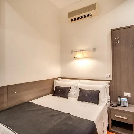 ホテル Mirti ローマ