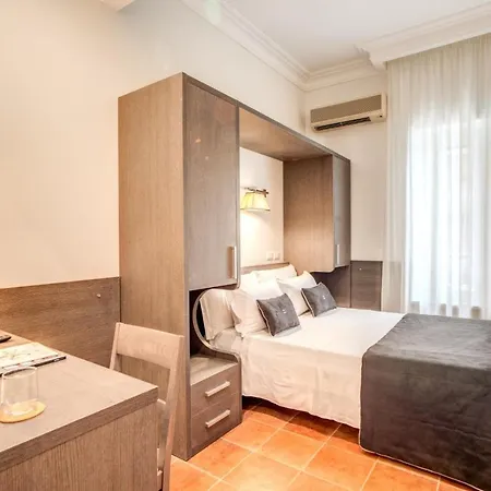 ホテル Mirti ローマ