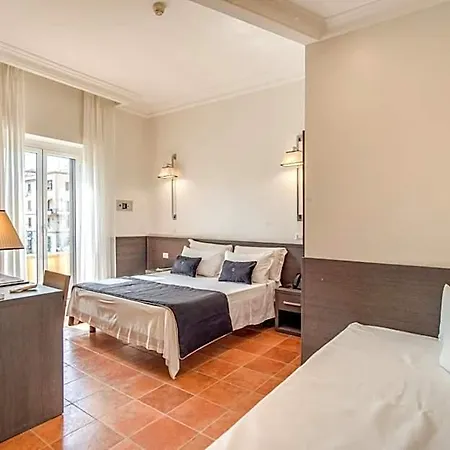 Hotel Mirti *
